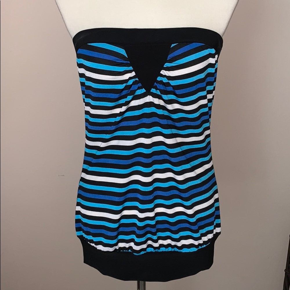 NWOT Halter‎ Top Flattering Loose Fit Blue Black 1X
